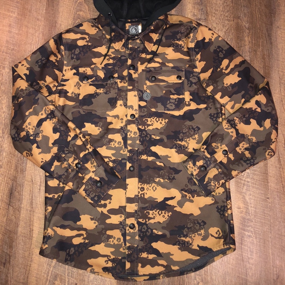 Men’s Volcom snowboard jacket, size large